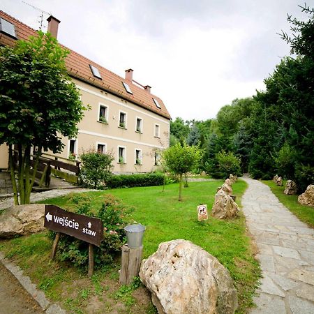 Szczepanów斯勒赞斯基姆林旅馆住宿加早餐旅馆 外观 照片